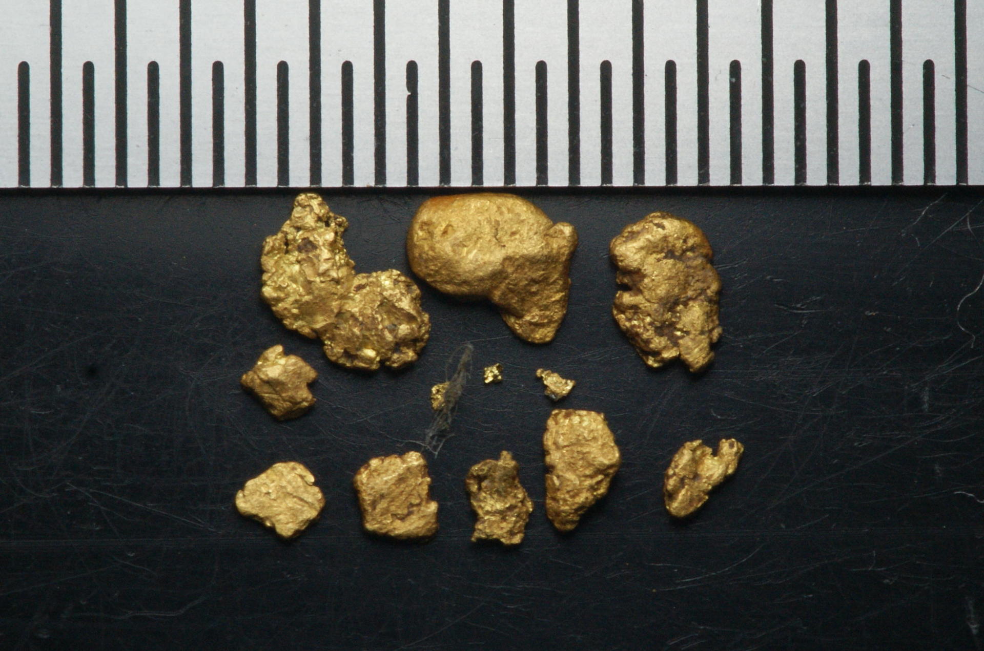 金ナゲットカリフォルニア鉱脈金塊ゴールドフィンガー 砂金2粒0.428ｇ - 科学、自然